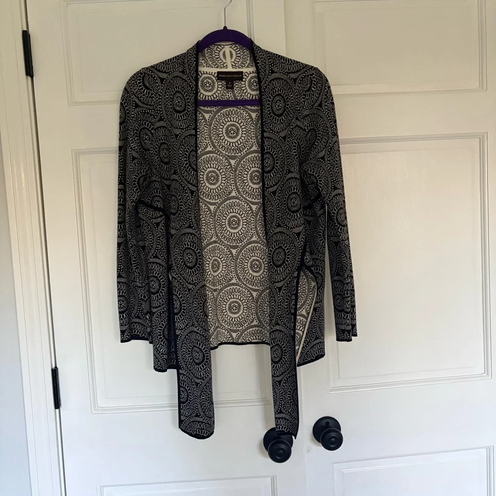 Dana Buchman Black and Cream Patterned Cardigan - Picture 3 of 5